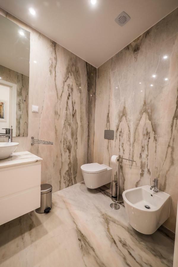 Sunshine House - Exclusive Apartment - Home By The Castle Lisboa Eksteriør billede