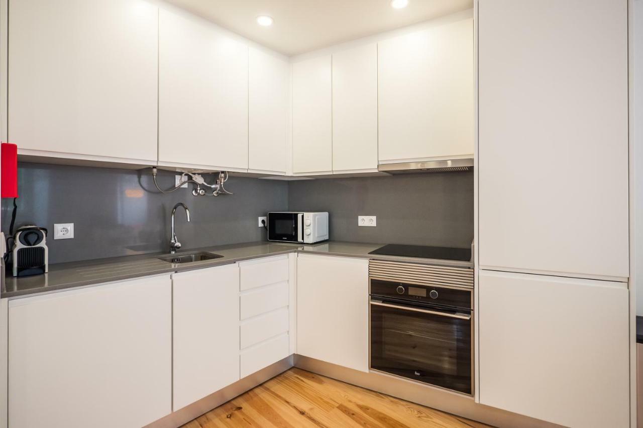 Sunshine House - Exclusive Apartment - Home By The Castle Lisboa Eksteriør billede